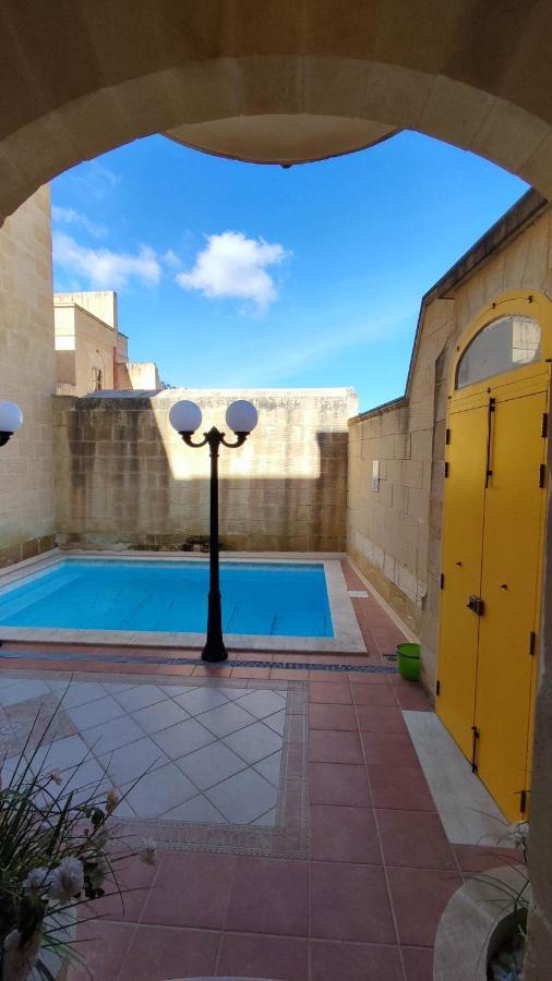 Qala Bed&Breakfast With Swimming Pool - Il-Wenniessa Bagian luar foto