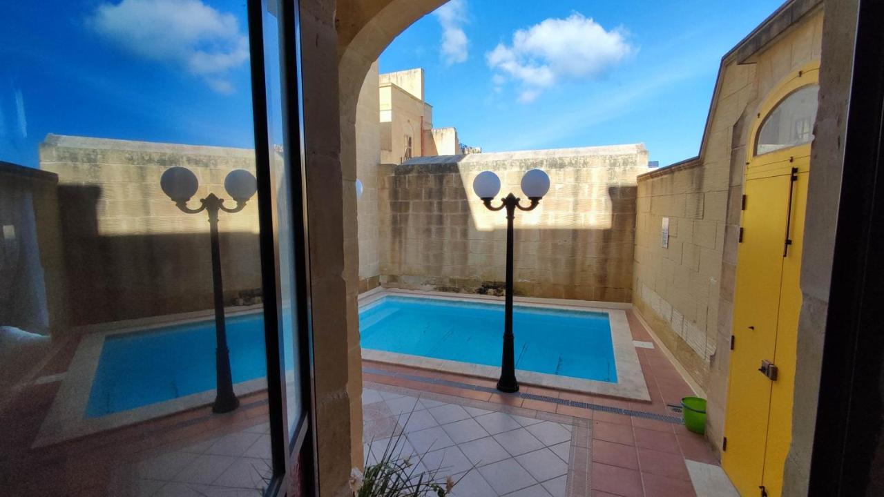 Qala Bed&Breakfast With Swimming Pool - Il-Wenniessa Bagian luar foto