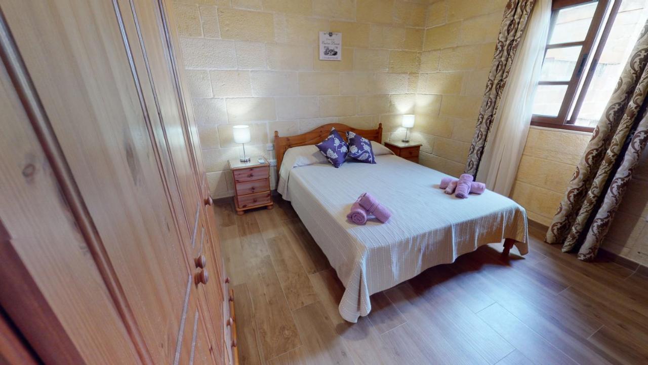 Qala Bed&Breakfast With Swimming Pool - Il-Wenniessa Bagian luar foto