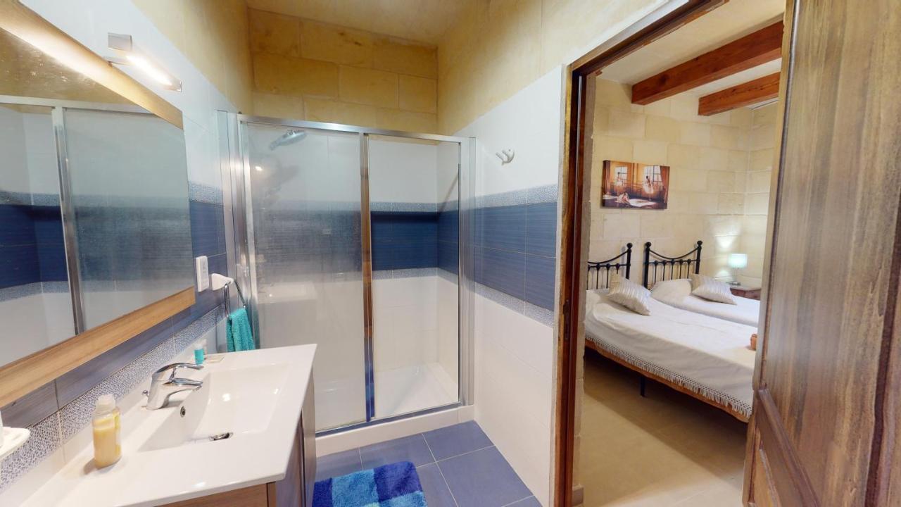 Qala Bed&Breakfast With Swimming Pool - Il-Wenniessa Bagian luar foto