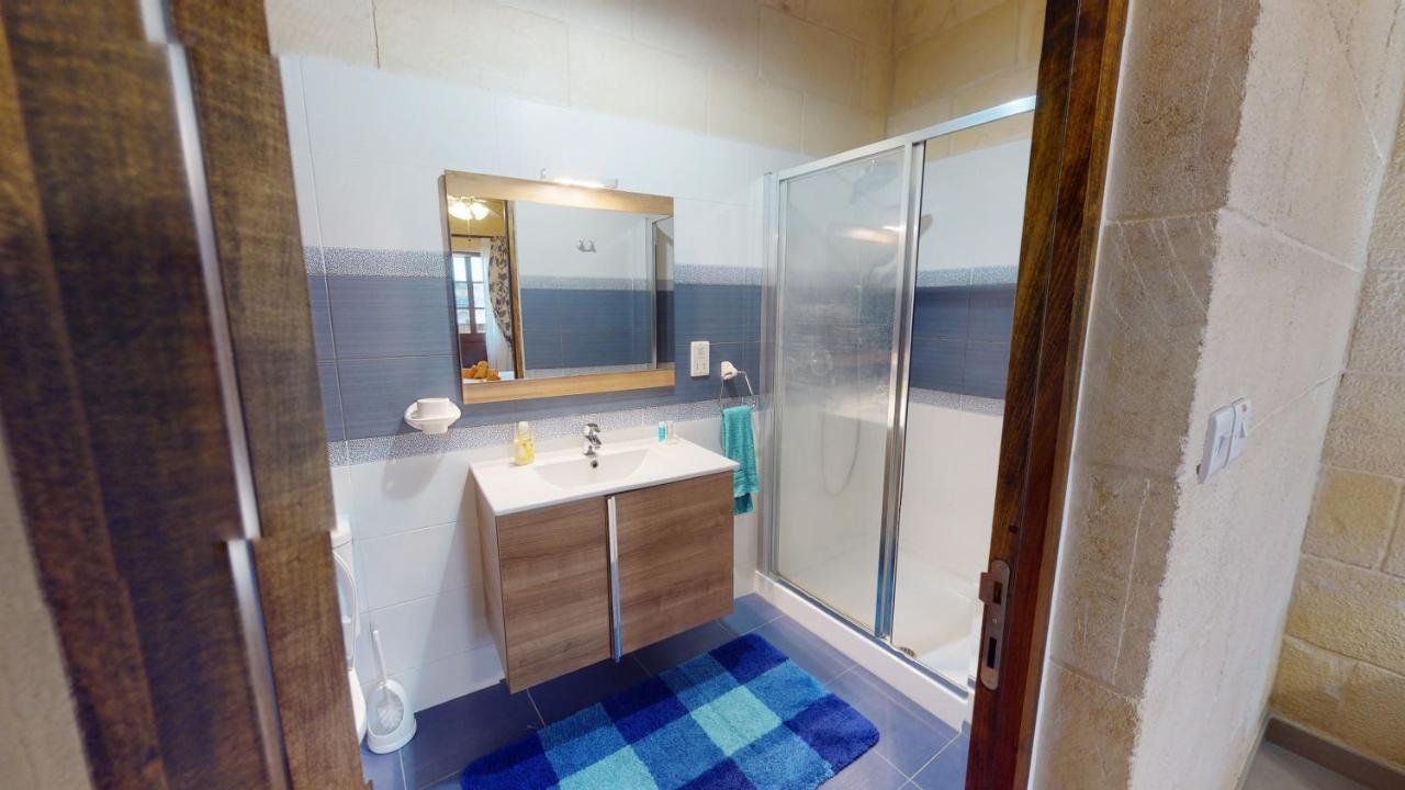 Qala Bed&Breakfast With Swimming Pool - Il-Wenniessa Bagian luar foto